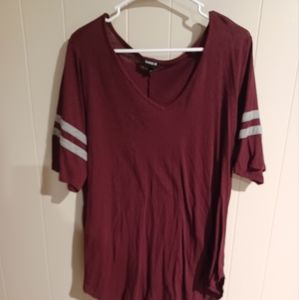 Torrid size 3 Maroon shirt